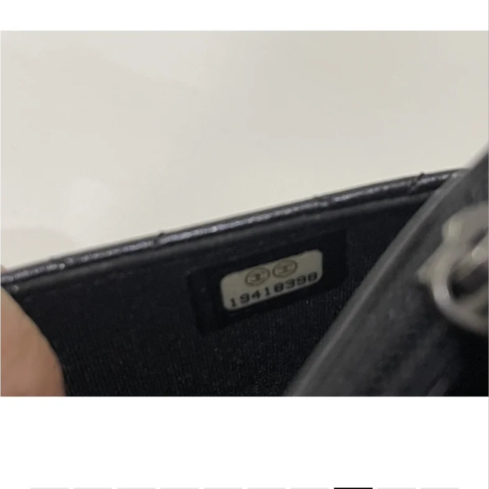 CHANEL Quilted Black Leather Crossbody - Picture 5 of 8